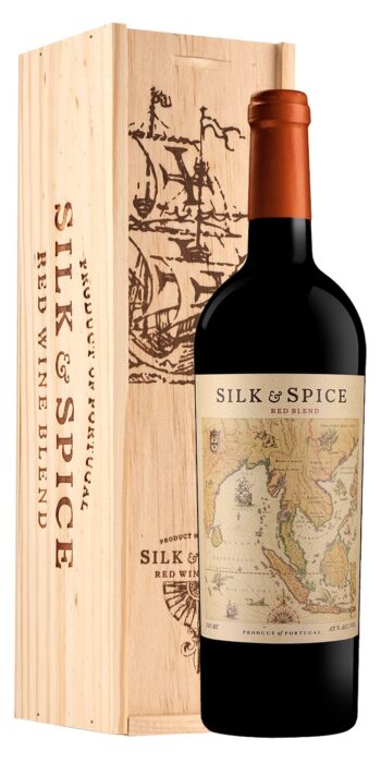 Silk & Spice Red Blend 75cl wooden giftbox